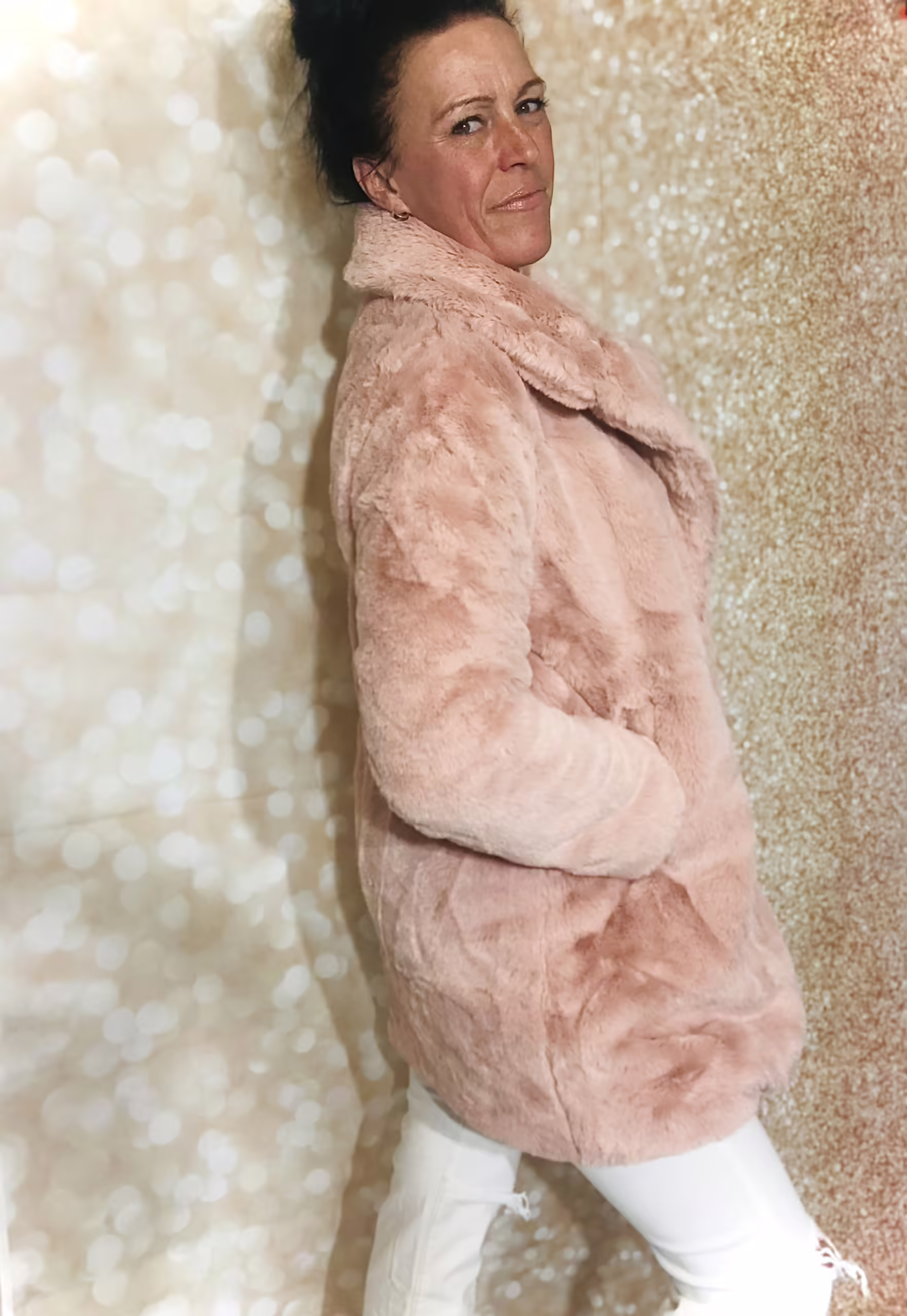 Kunstfell-Mantel/ Jacke in Rosa Stacy's Fashion Styles stacys.de Kunstfell-Mantel/ Jacke in Rosa – Bild 5