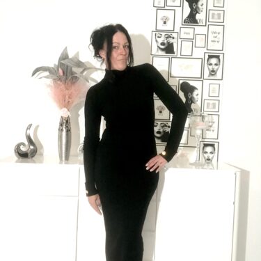 Strickkleid in Schwarz 4