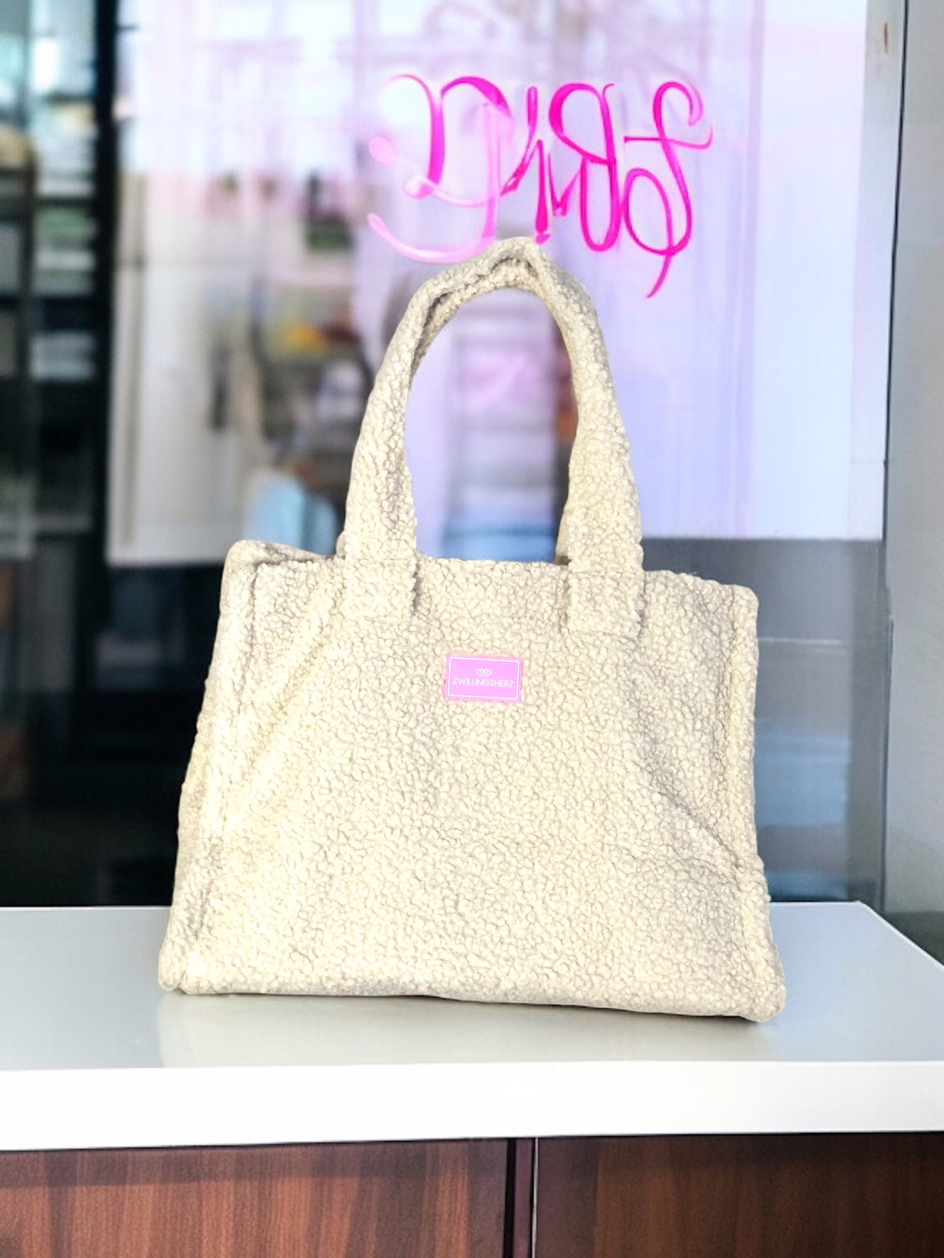 Zwillingsherz XXL Shopper *Teddyfell*, beige Stacy's Fashion Styles stacys.de Zwillingsherz XXL Shopper *Teddyfell*, beige