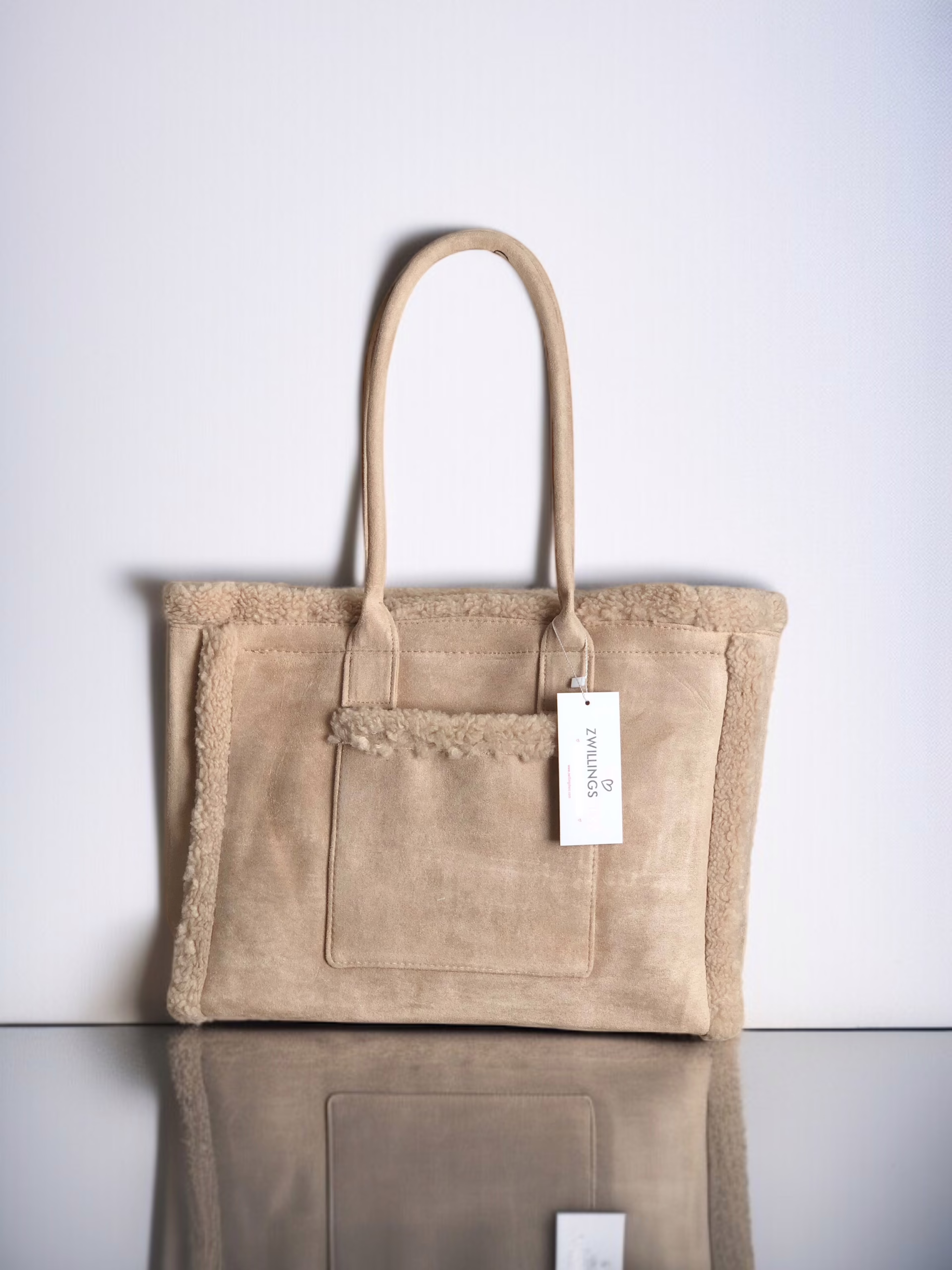 Zwillingsherz Tasche, Wildleder-Optik Stacy's Fashion Styles stacys.de Zwillingsherz Tasche, Wildleder-Optik & Teddyfell, beige, 2
